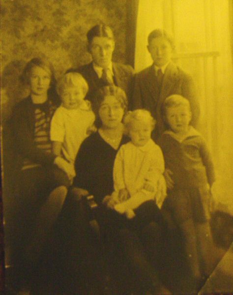 Trask Family, Rochester, VT, Circa 1930